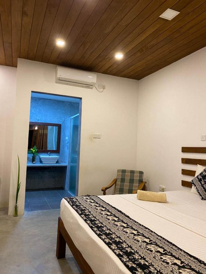 Hotel The Dale Mirissa Exterior foto